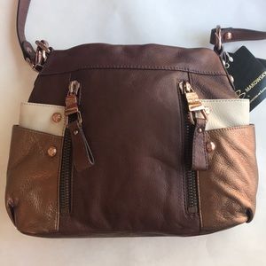 B. Makowsky Brown and Gold Leather Shoulder Purse